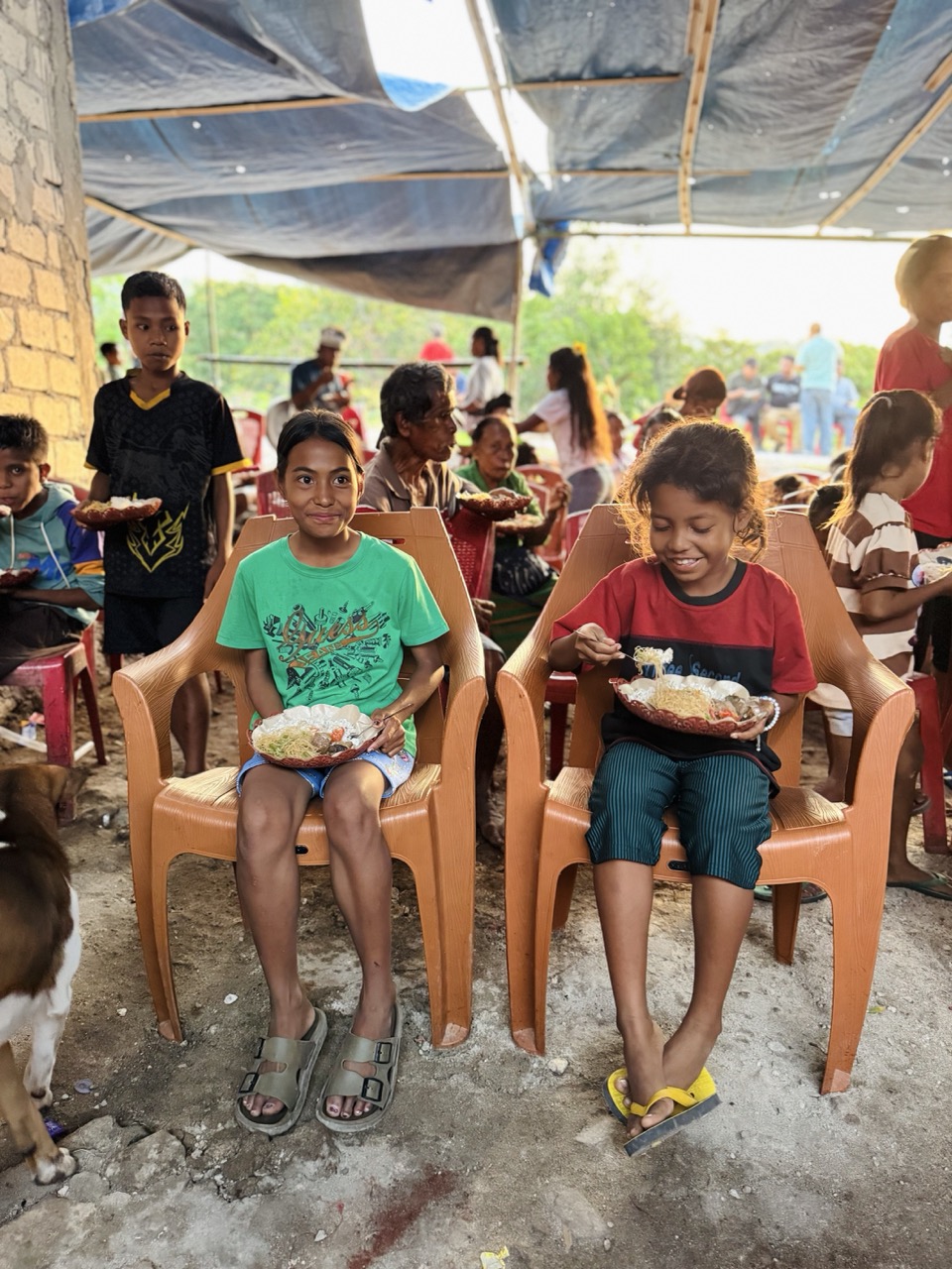 Dříve hledali vodu, dnes je voda blízko: Nadace Satu Hati Charity přinesla radost obyvatelům Kalaki Bola